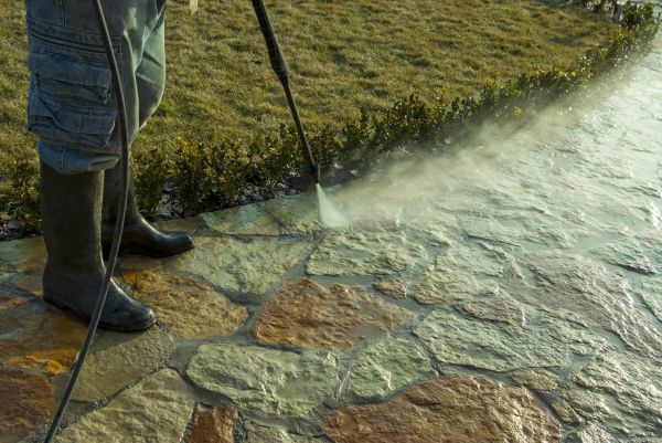 Stone Power Washing in Riverside