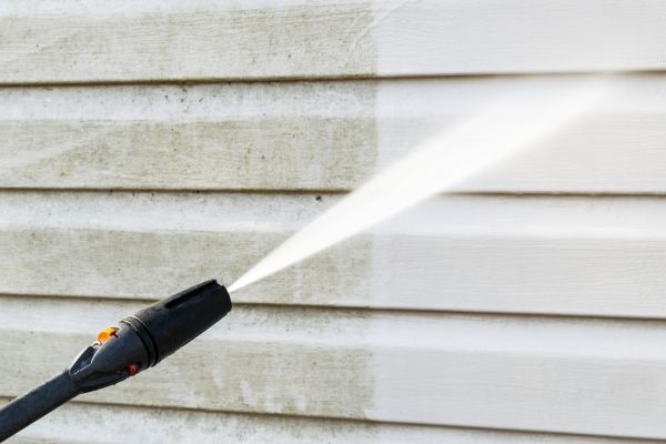 House Exterior Cleaning in Riverside