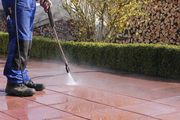 Driveway Pavers Cleaning in Riverside