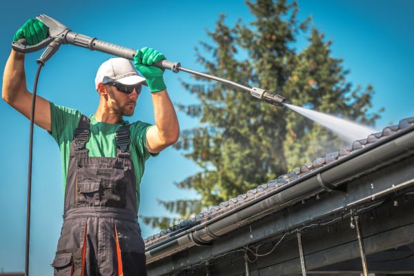 Gutter Jetting in Riverside