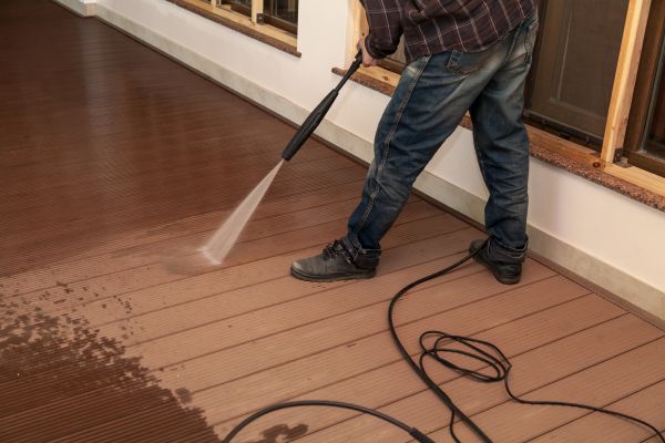 Veranda Cleaning in Riverside