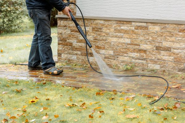 Residential Powerwashing in Riverside